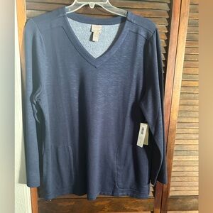 Chico's Dark Blue V-Neck lightweight sweatshirt with side pockets